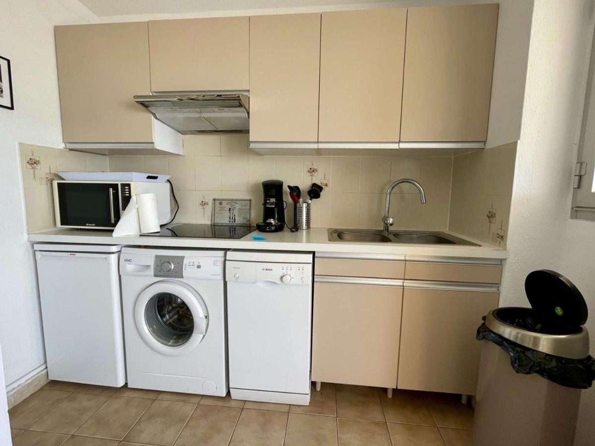 Superbe Apt 2P Front De Mer Pour 4 Pers Avec Terrasse - Cavalaire-Sur-Mer - Fr-1-226B-162 ภายนอก รูปภาพ