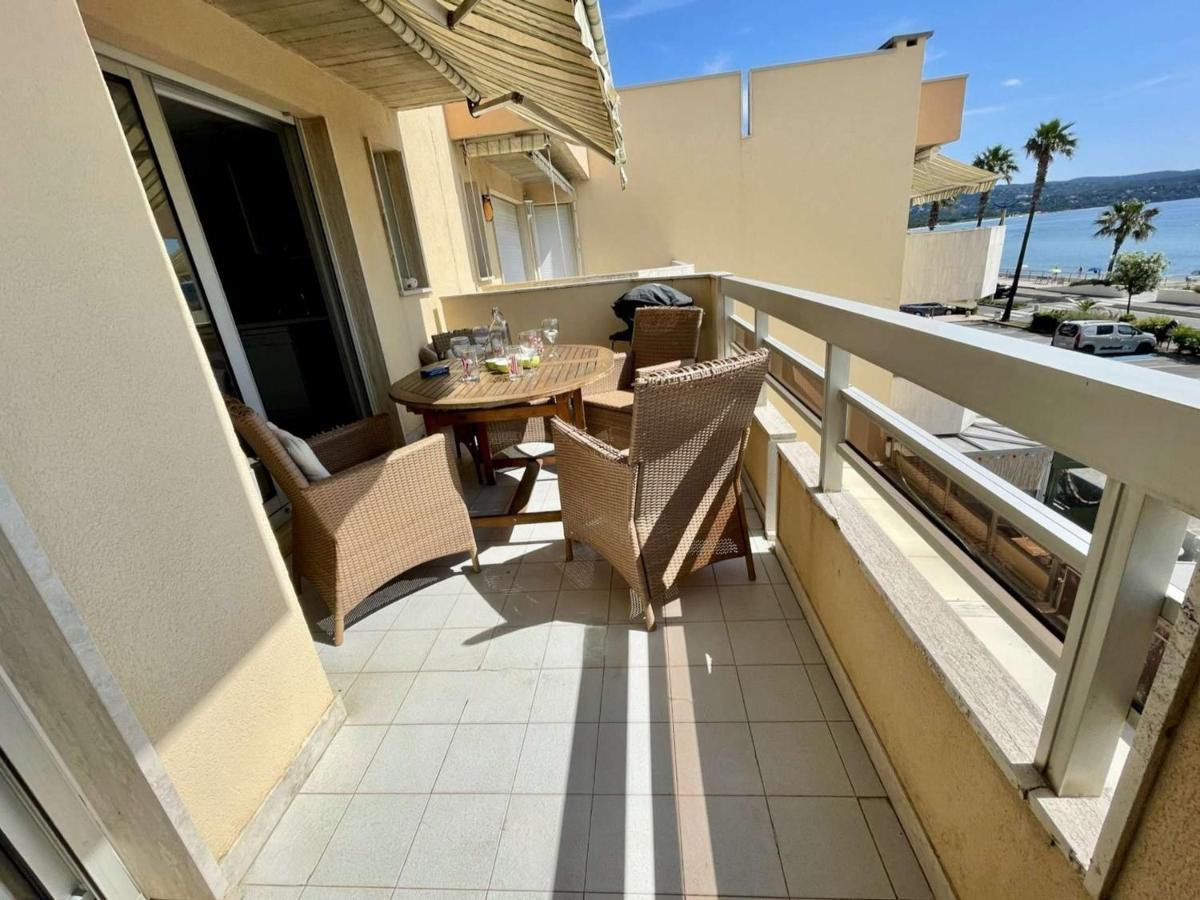 Superbe Apt 2P Front De Mer Pour 4 Pers Avec Terrasse - Cavalaire-Sur-Mer - Fr-1-226B-162 ภายนอก รูปภาพ